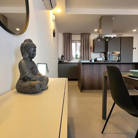 Appartamento Stylish - Modern - Large Terrace - 2 Bed - 200 M From Sea - Fully Air Con St. Paul's Bay Esterno foto